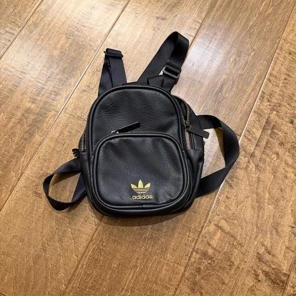 Adidas Black and Gold Men's Backpack - Picture 3 of 3